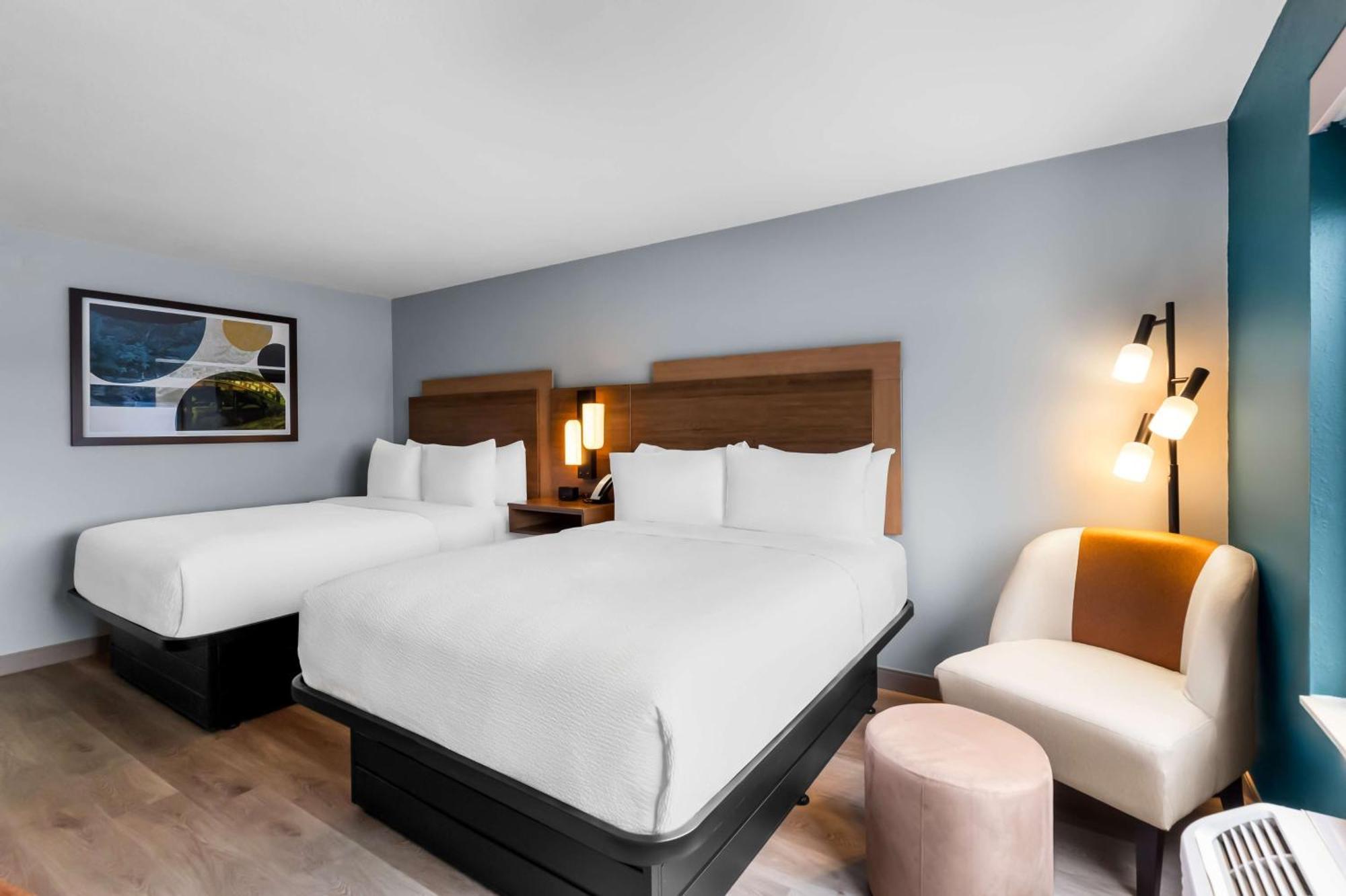 Queen Room with Two Queen Beds - Non-Smoking